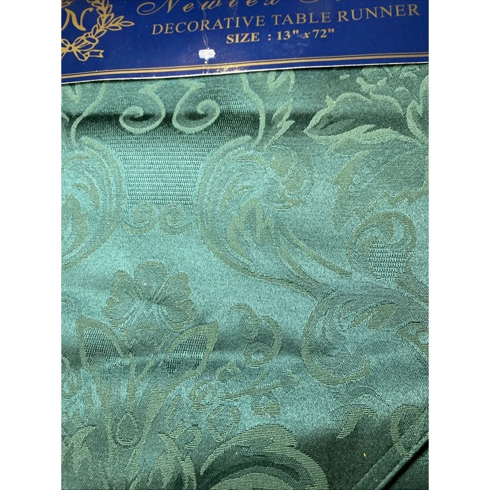 Table Runner 13